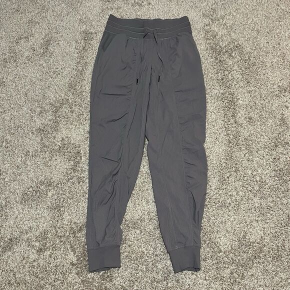 LULULEMON Dance Studio Jogger Pants 29" Lunar Rock Purple Women’s Size 4 - EUC - Picture 2 of 9